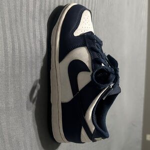 Nike Kids Navy and White Low-Top Sneakers